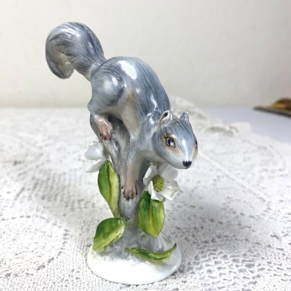 Squirrel by Royal Adderly Made In England Bone China - Picture 4 of 7